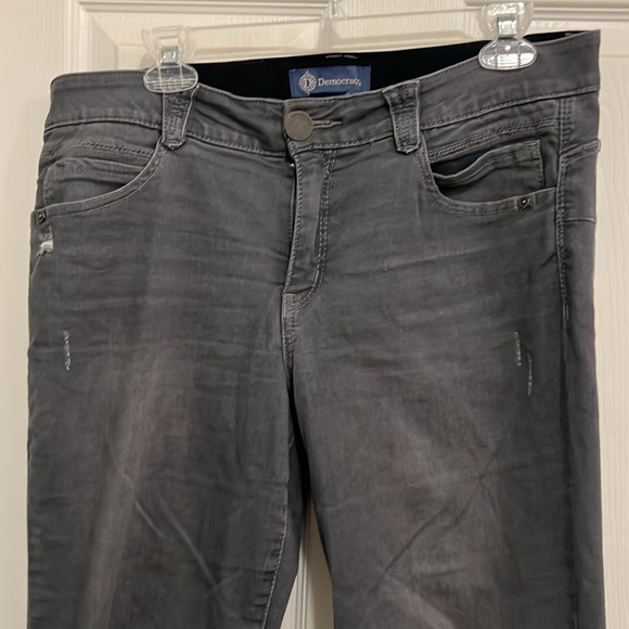 Democracy light gray size 12 skinny jeans - Picture 2 of 6